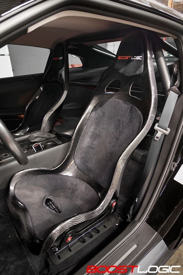 Boost Logic Carbon Fiber Race Seat For Audi R8