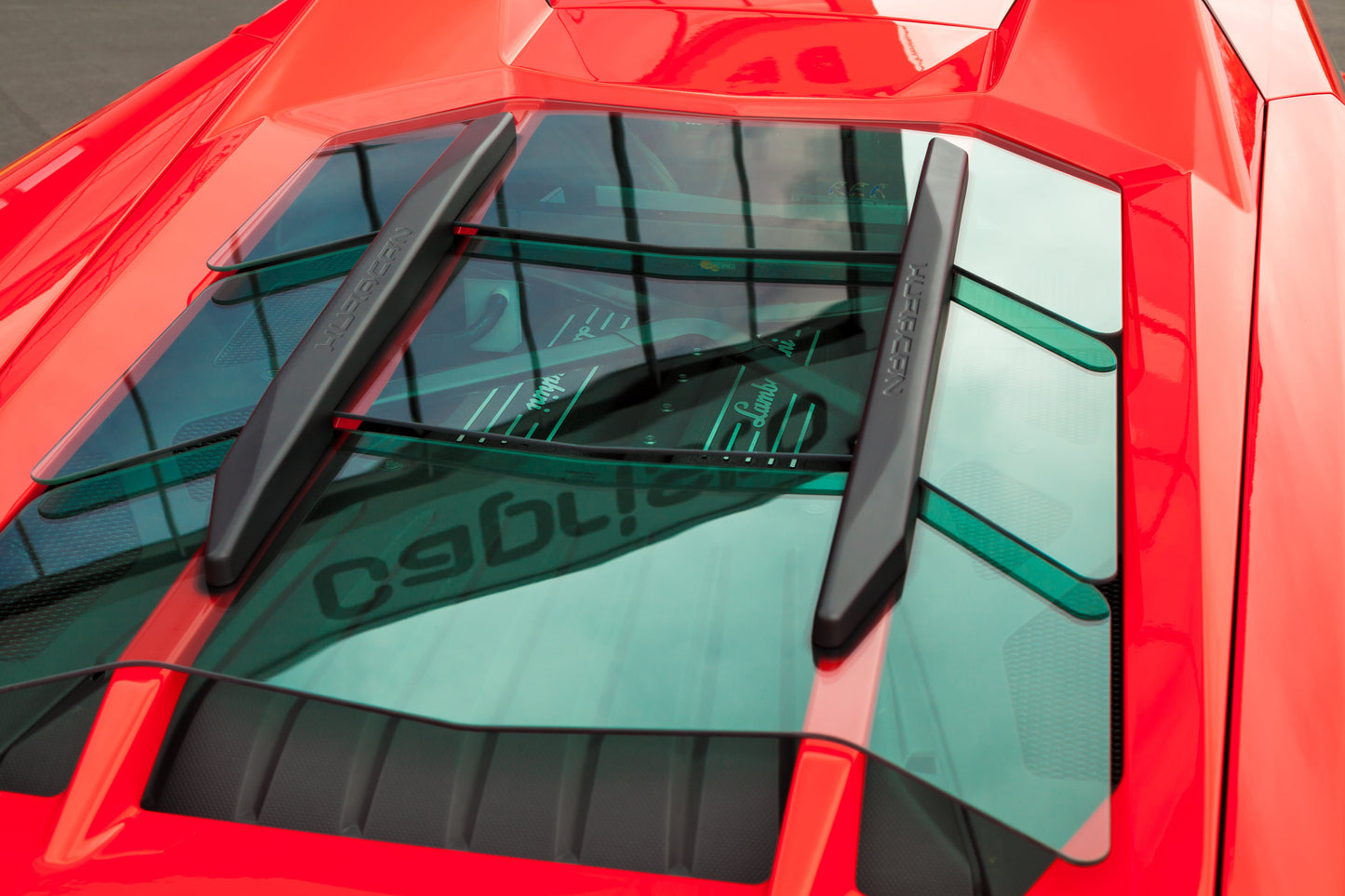 Capristo Lamborghini Huracan - Carbon Fiber + Glass Bonnet (With Scoops)