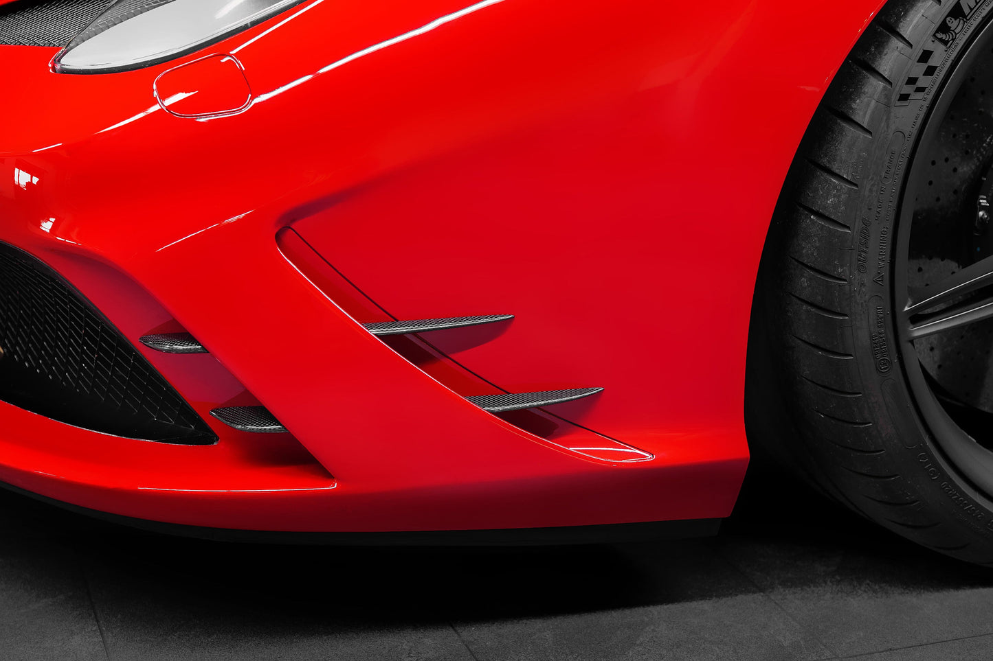 Capristo Ferrari 458 Speciale - Carbon Fiber Front Fins