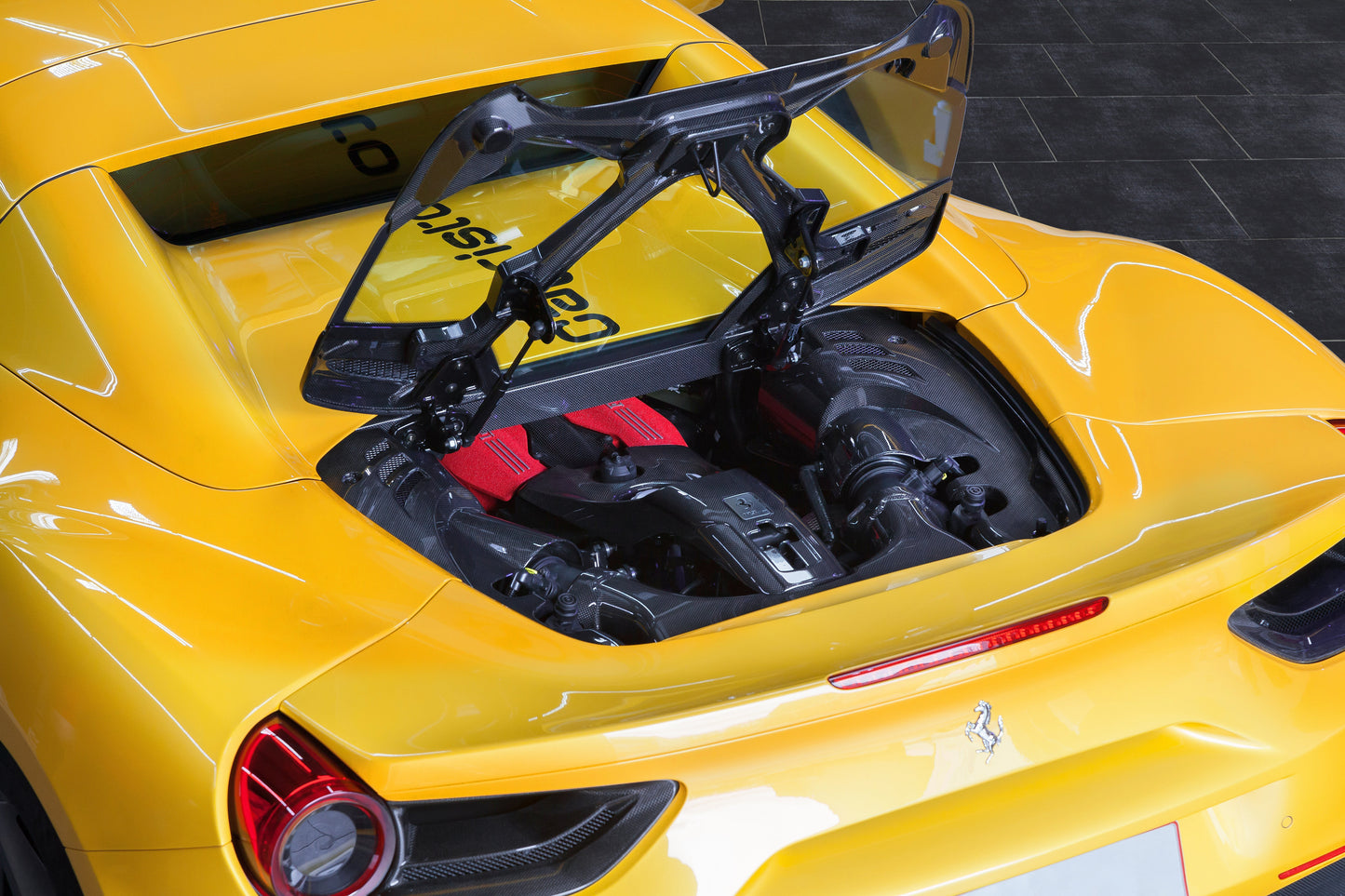 Capristo Ferrari 488 GTS/Pista - Carbon Fiber + Glass Bonnet