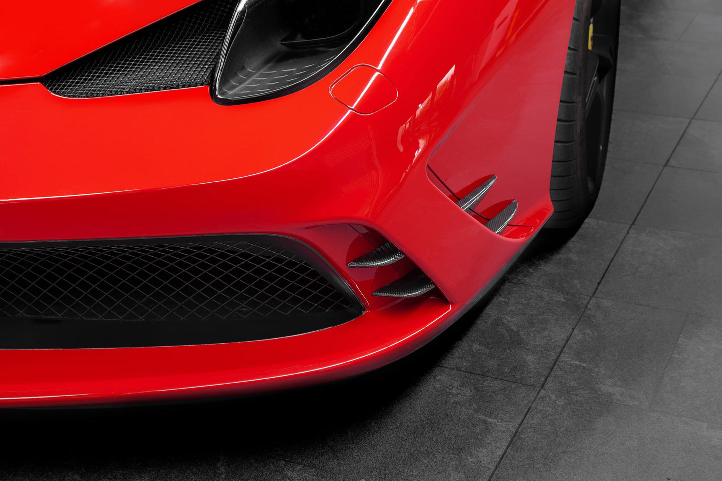 Capristo Ferrari 458 Speciale - Carbon Fiber Front Fins