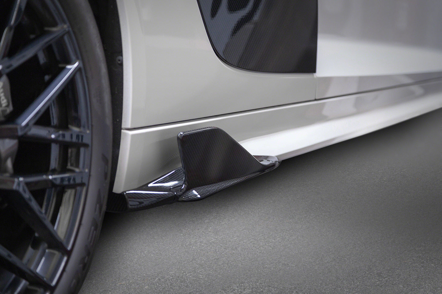Capristo Audi R8 (Gen2) - Carbon Fiber Side Fins
