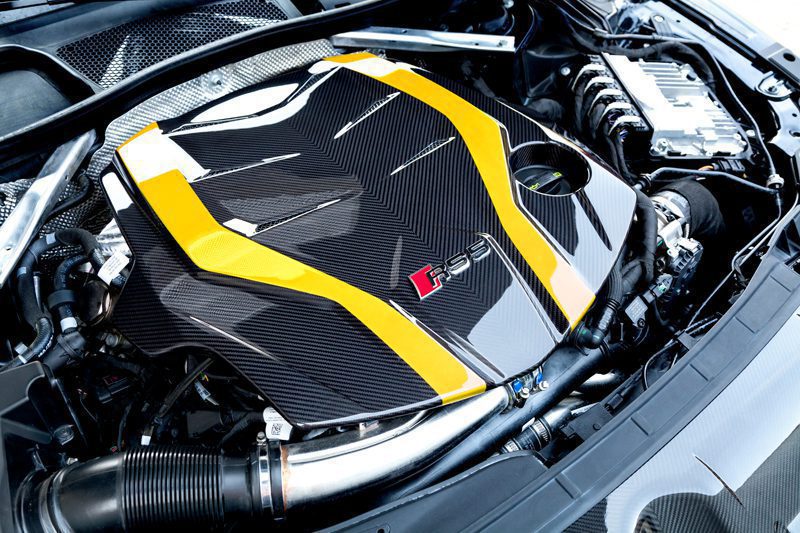 Capristo Audi RS5 (F5) - Carbon Fiber Engine Cover + Lock Cover (Set)