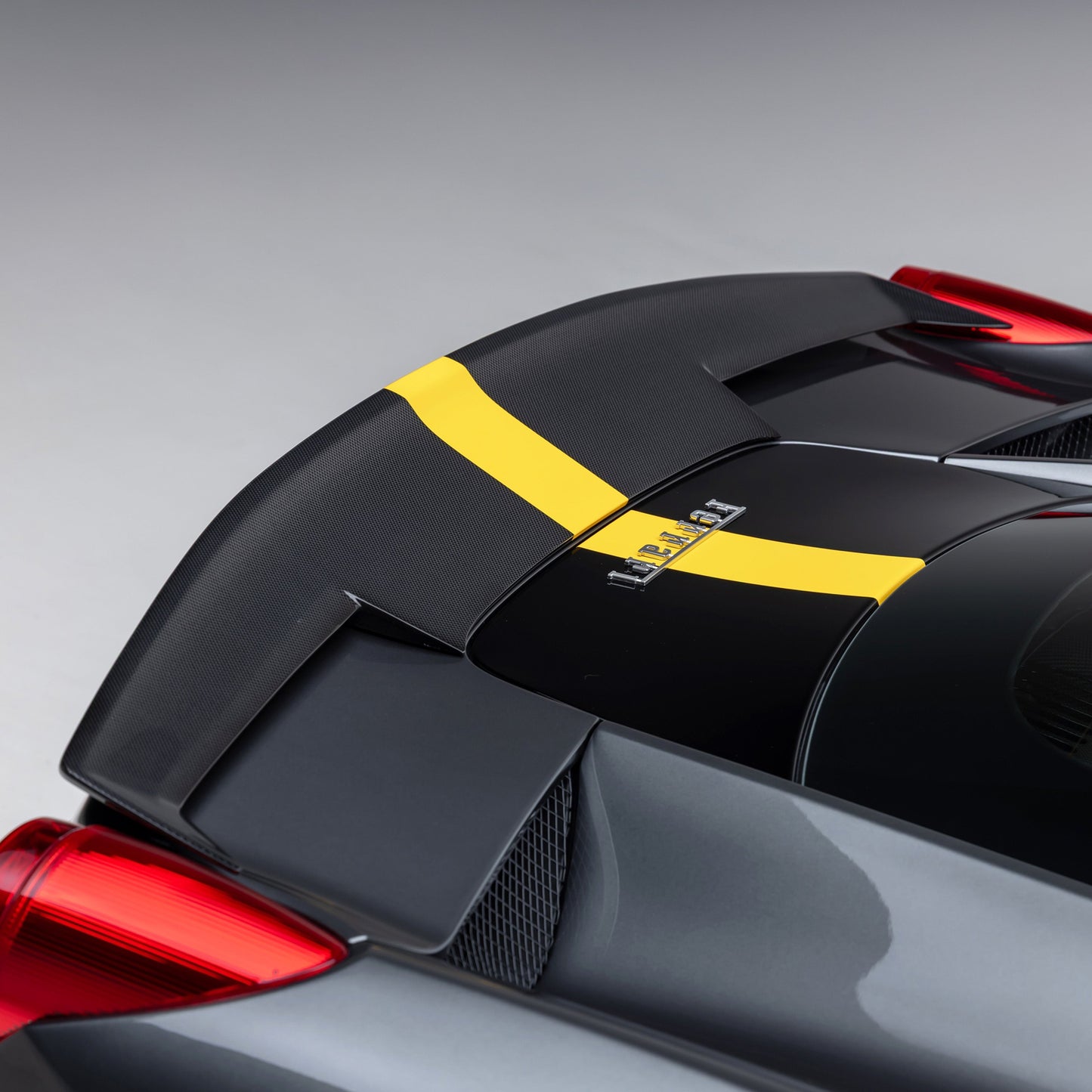 Vorsteiner Ferrari 458 CTR - Decklid Spoiler