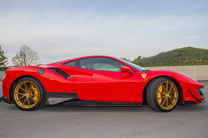Capristo Ferrari 488/F8 - Carbon Fiber Side Skirts