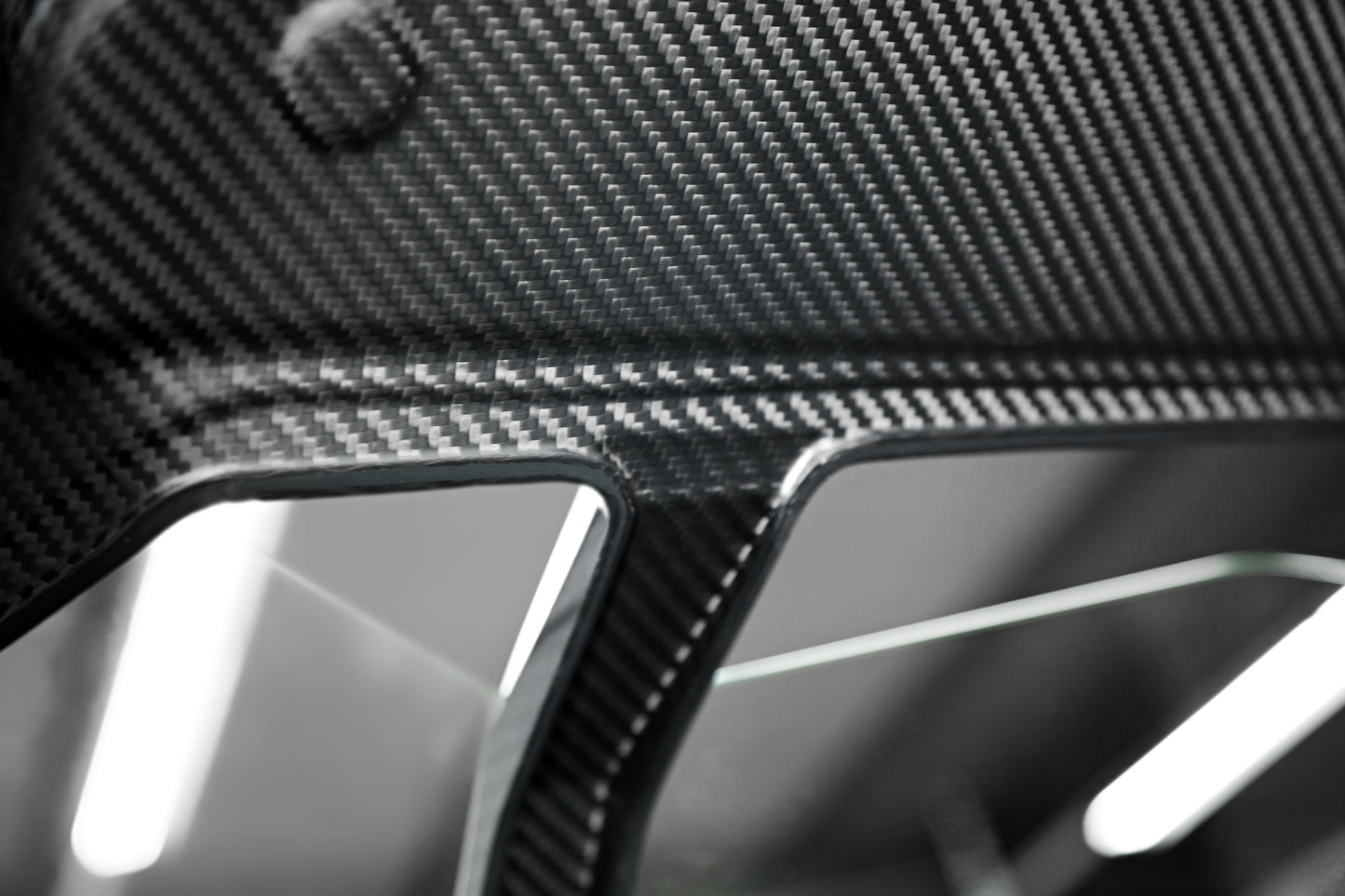Capristo Lamborghini Huracan - Carbon Fiber + Glass Bonnet (With Scoops)
