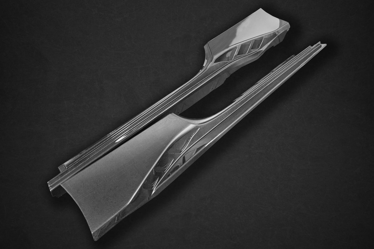 Capristo Ferrari 488/F8 - Carbon Fiber Side Skirts (With Wings)