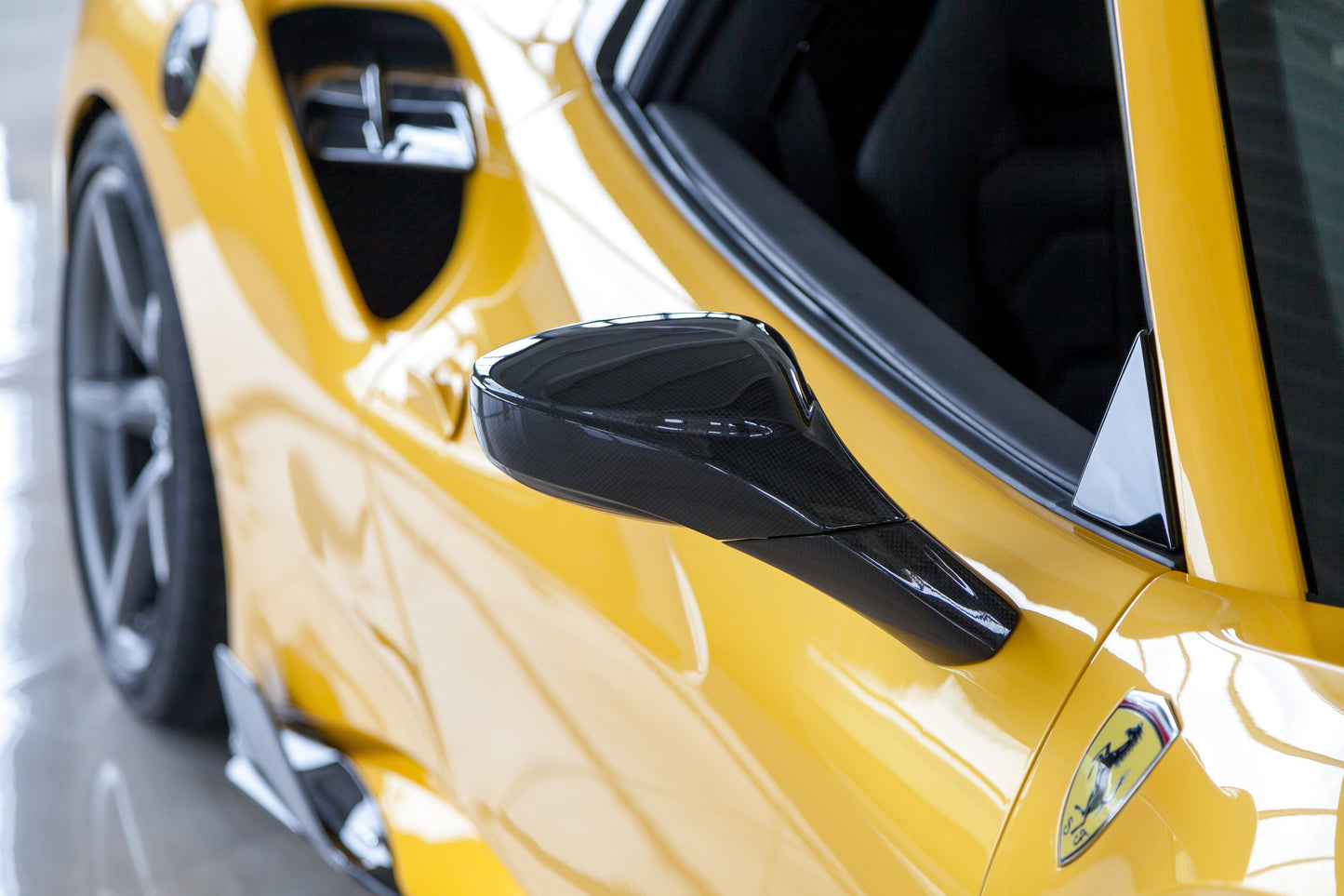 Capristo Ferrari 488/F8 - Carbon Fiber Mirrors