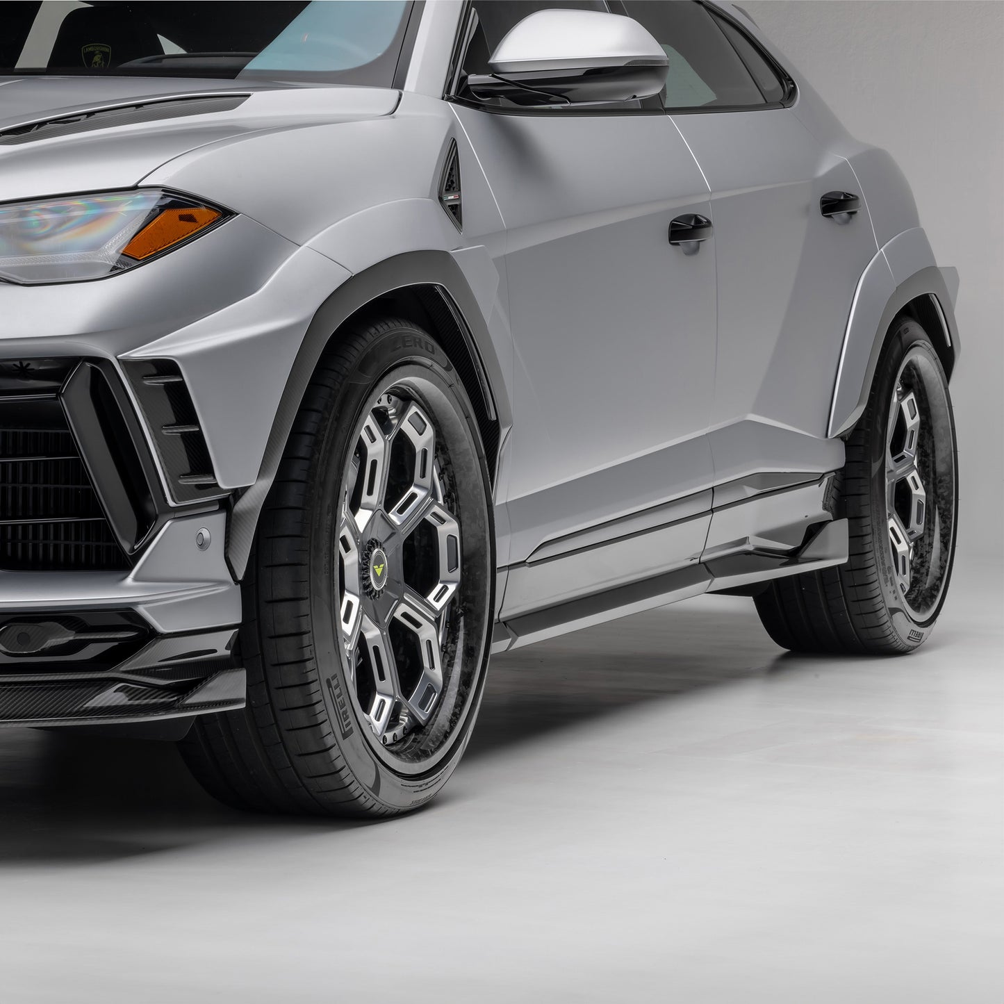 Vorsteiner Lamborghini Urus Performante Edizione Aero Fender Flares (Not Compatible if Canards 2027LOV are selected)