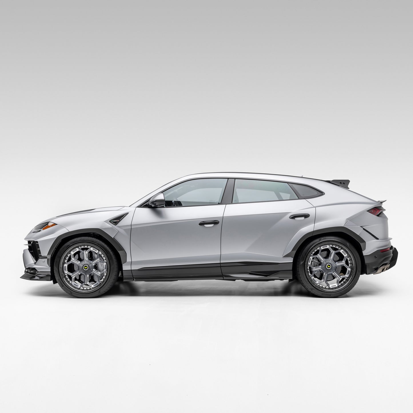Vorsteiner Lamborghini Urus Performante Edizione Aero Fender Flares (Not Compatible if Canards 2027LOV are selected)
