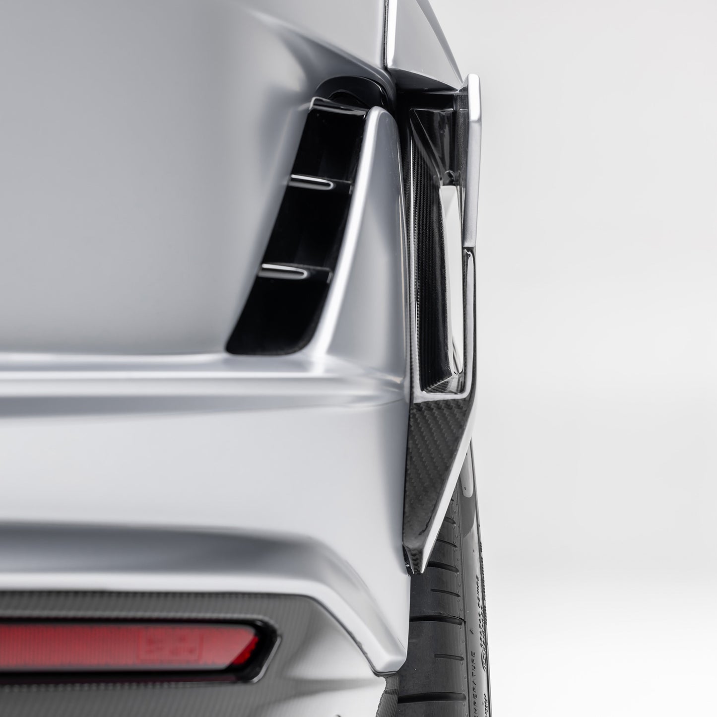 Vorsteiner Lamborghini Urus Performante Edizione Aero Fender Flares (Not Compatible if Canards 2027LOV are selected)