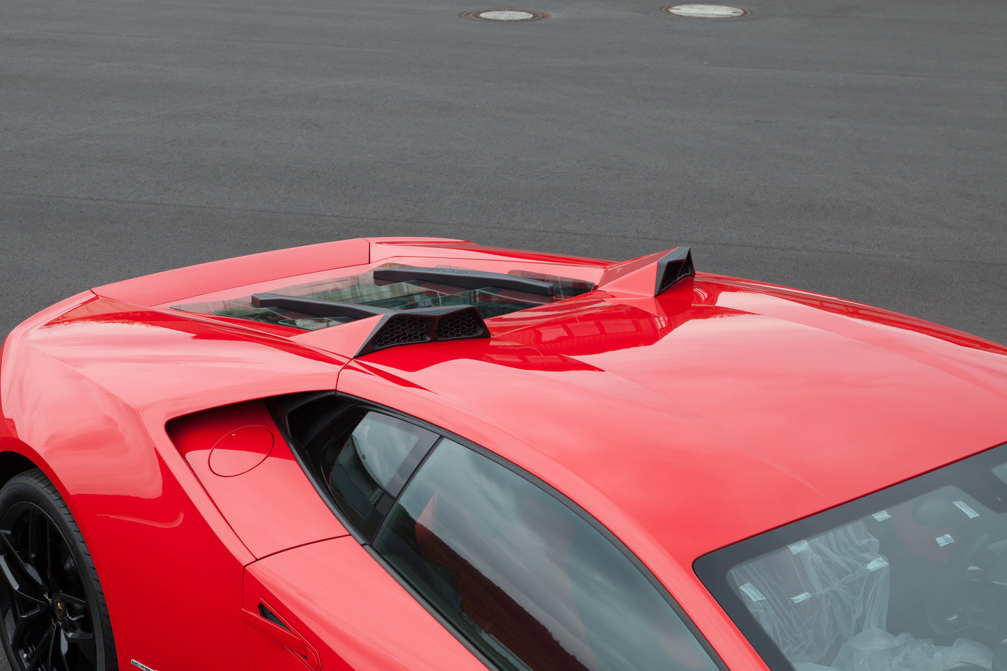 Capristo Lamborghini Huracan - Carbon Fiber + Glass Bonnet (With Scoops)