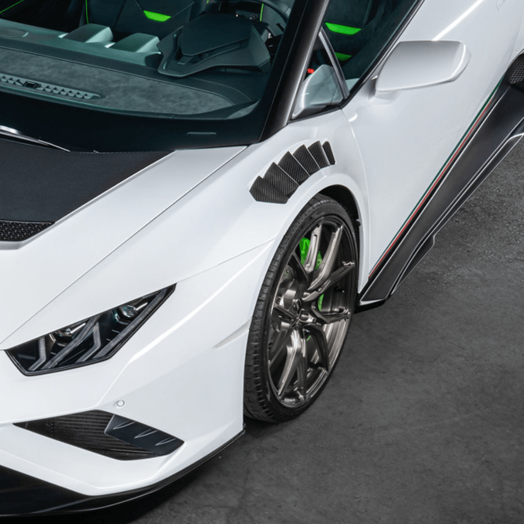 Vorsteiner Lamborghini Huracan Novara Edizione Aero Front Fenders w/Integrated Vents and Splash Shields (2x2 Gloss Carbon)