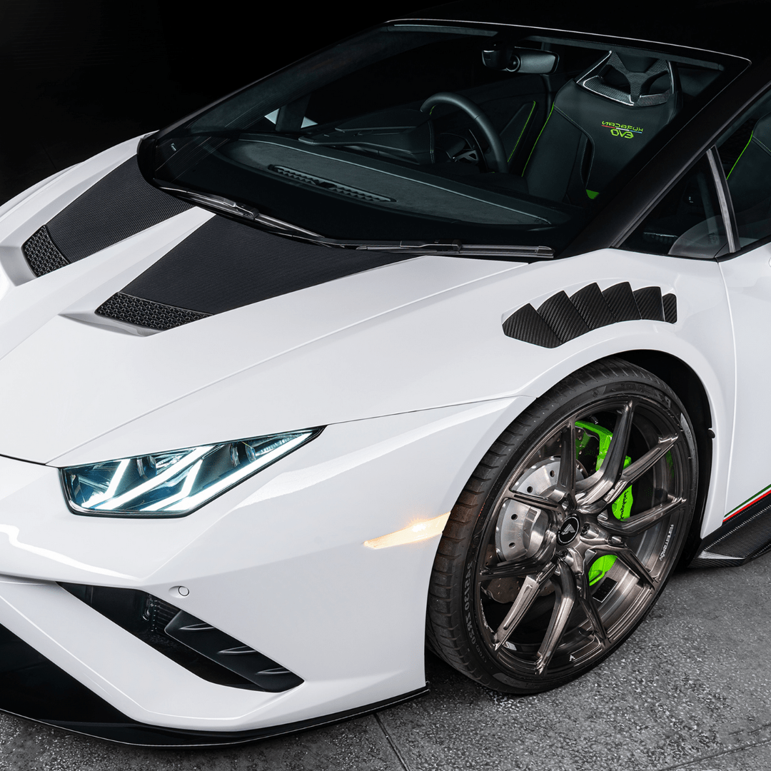 Vorsteiner Lamborghini Huracan Novara Edizione Aero Front Fenders w/Integrated Vents and Splash Shields (2x2 Gloss Carbon)