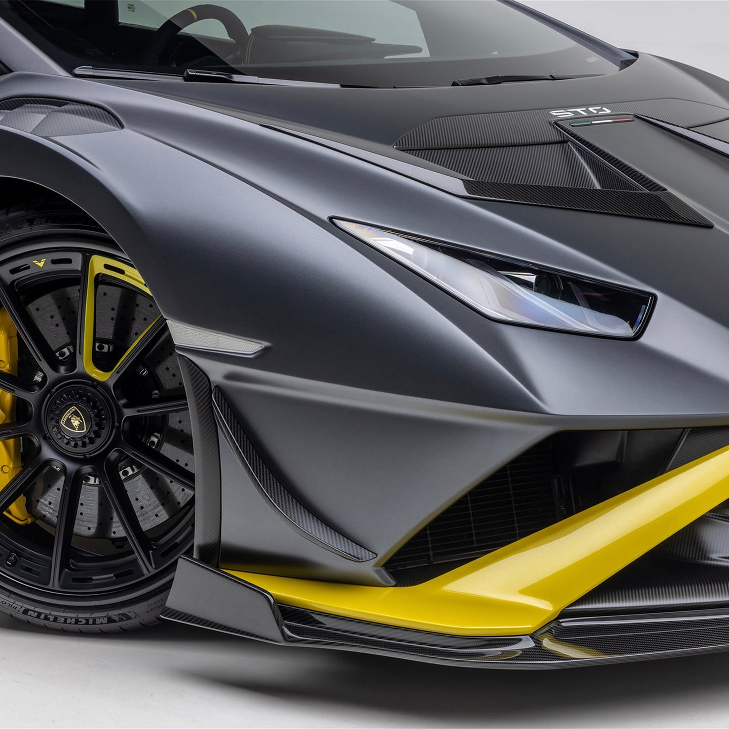 Vorsteiner Huracan STO Aero Front Spoiler Carbon Fiber