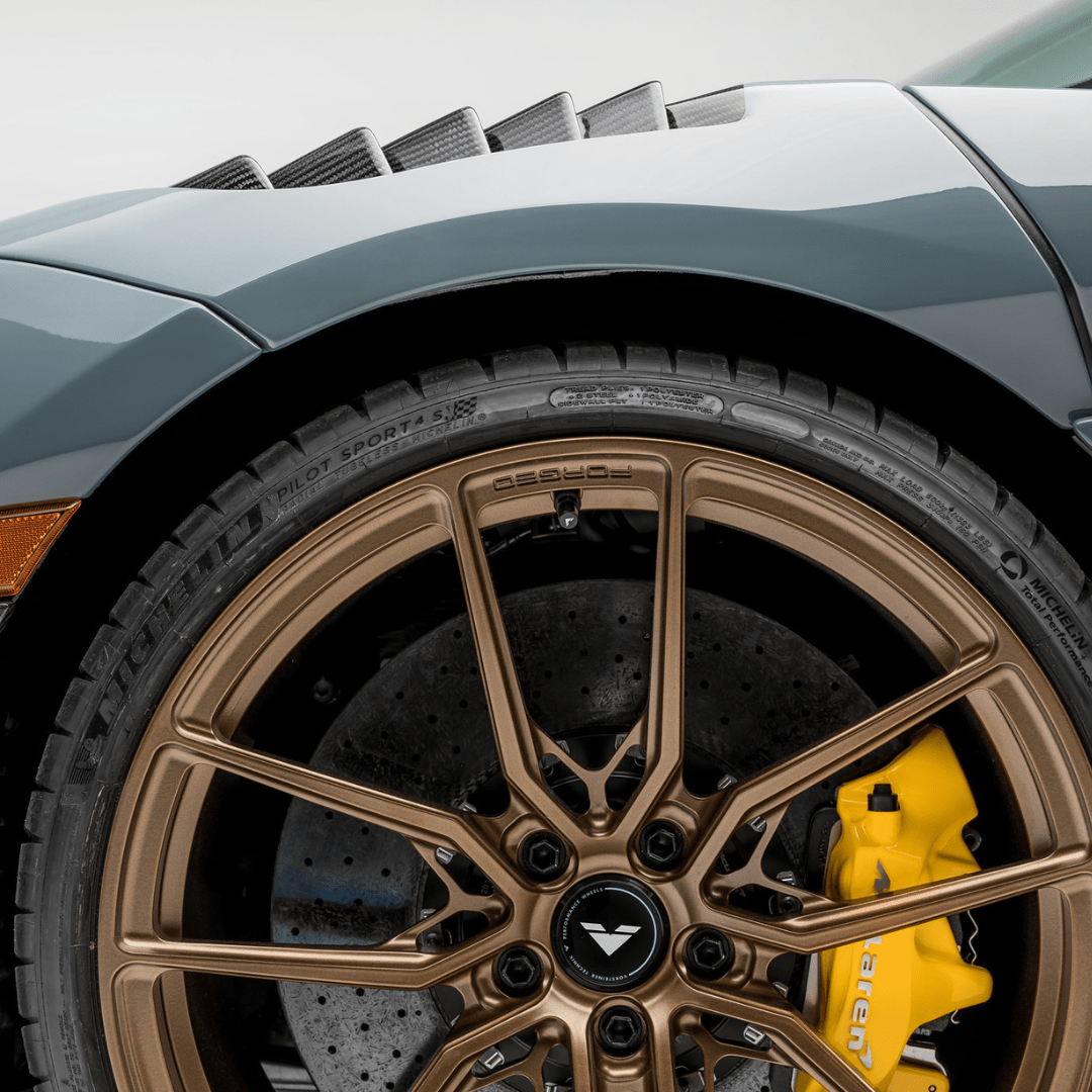 Vorsteiner McLaren 720S Coupe Silverstone Edition Aero Front Fenders w/ Integrated Vents.