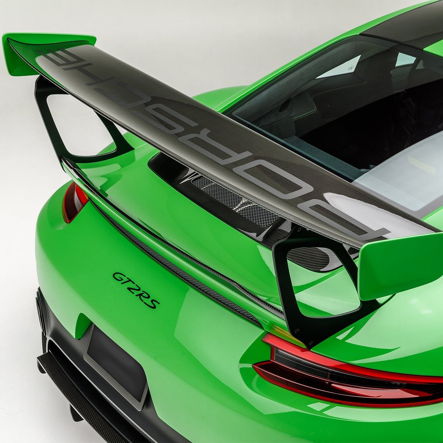 Vorsteiner Porsche 991.2 GT2RS Extended Wing Risers