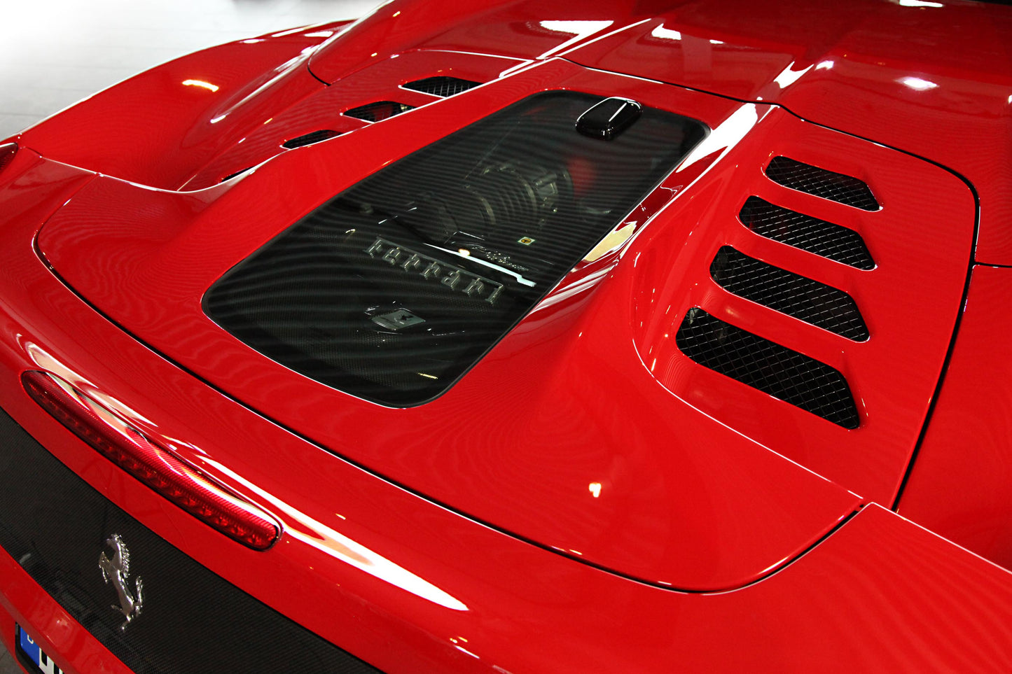 Capristo Ferrari 458 Spider - Carbon Fiber + Glass Bonnet